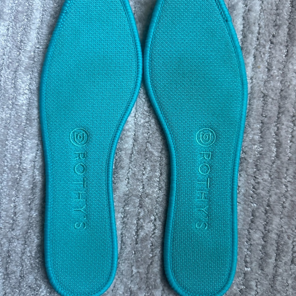 Square Toe Limited Edition Rothy’s - Picture 4 of 7